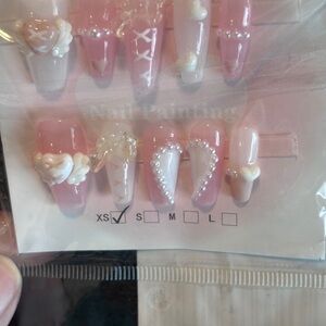 Women Makeup Pink Pearl 3D Press-On Nail Set